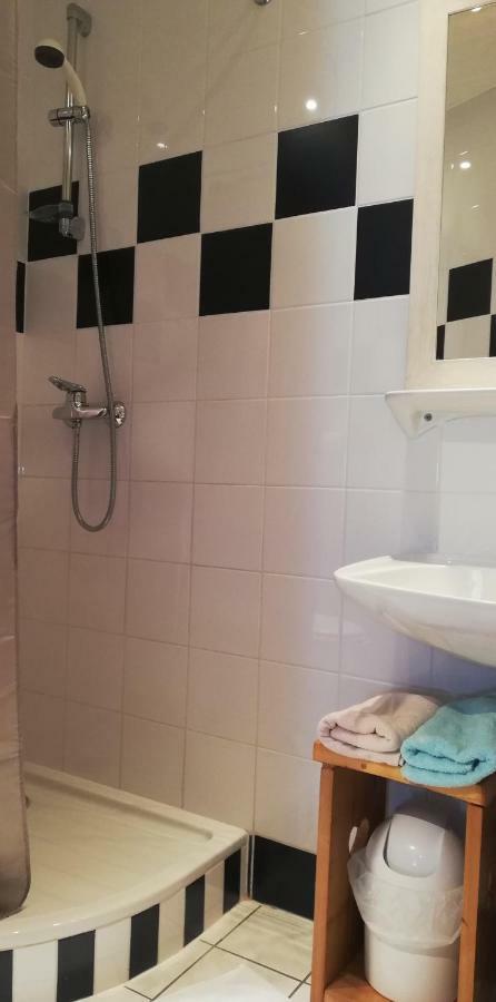 Le Dome Hotel Тин Екстериор снимка