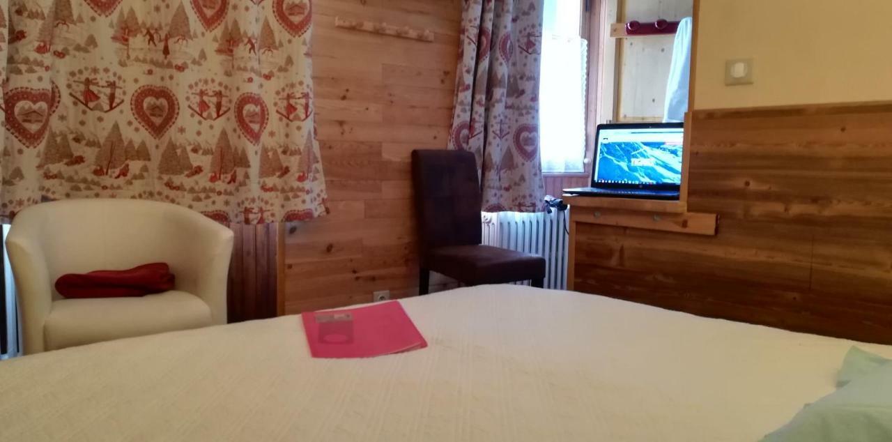 Le Dome Hotel Тин Екстериор снимка