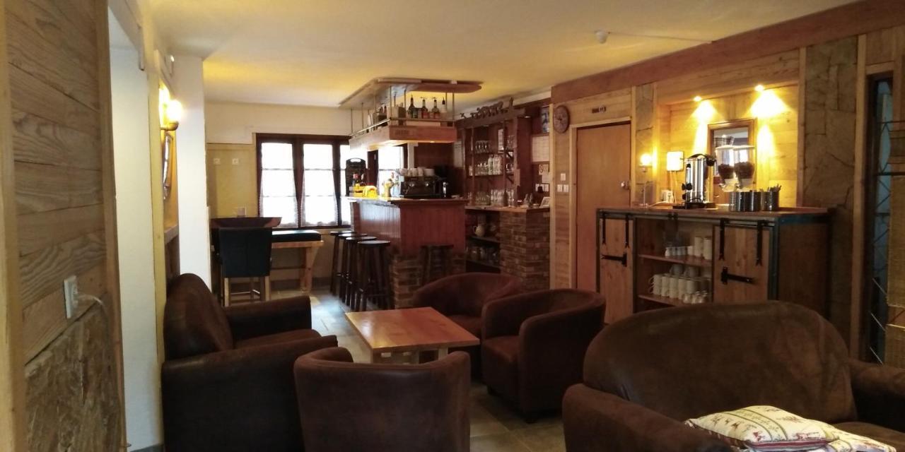 Le Dome Hotel Тин Екстериор снимка